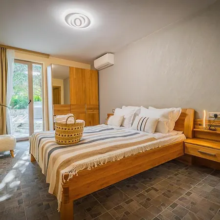 Gerana -beautiful Dreams